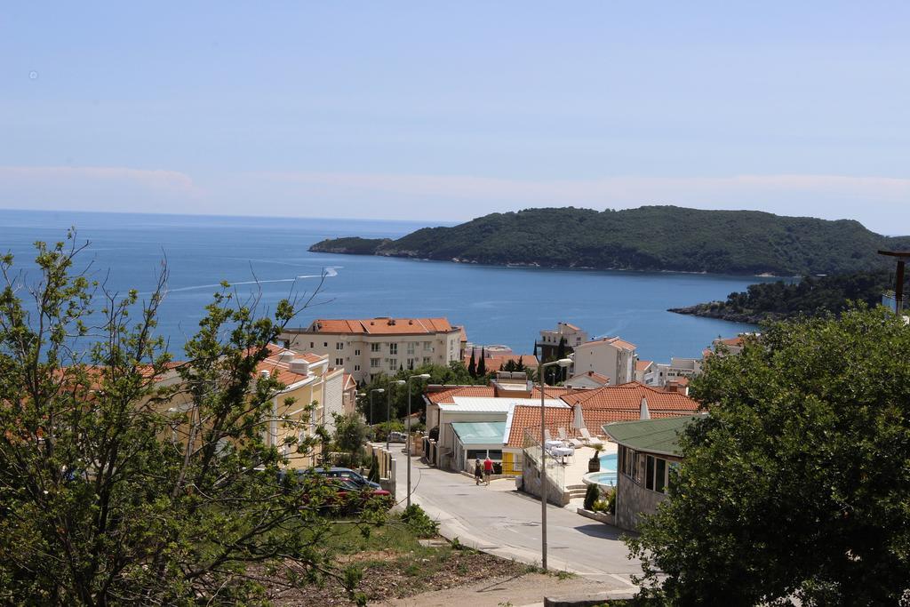 Guest House Ugljevarevic Budva Exterior foto