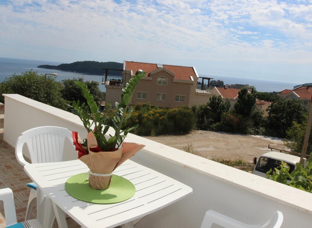 Guest House Ugljevarevic Budva Exterior foto