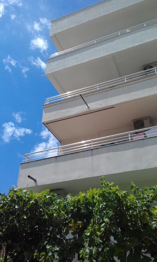 Guest House Ugljevarevic Budva Exterior foto